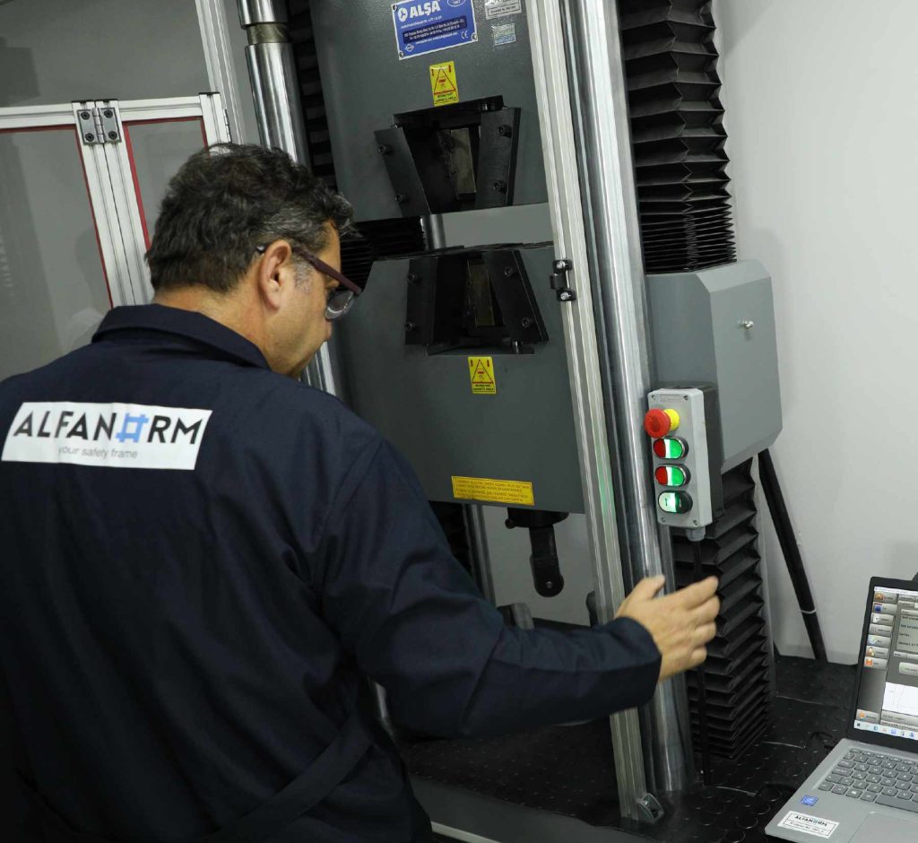 tahribatli-test-laboratuvar-hizmetleri-05