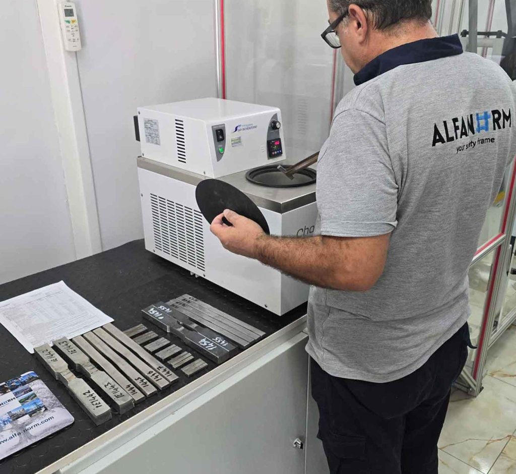 tahribatli-test-laboratuvar-hizmetleri-09